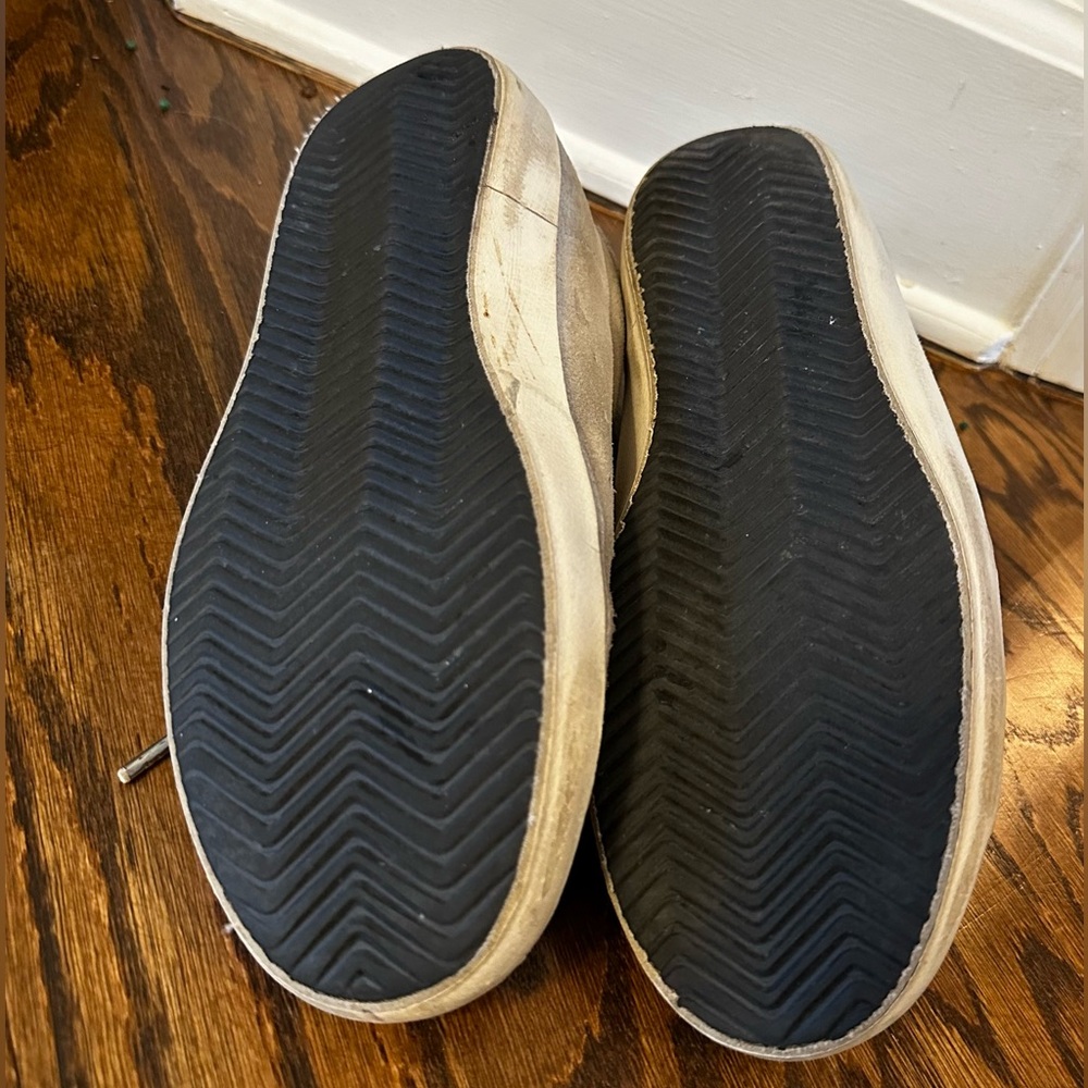 Golden Goose Superstar in Gray - Picture 14 of 14